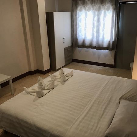 Ferb Guest House Patong Extérieur photo