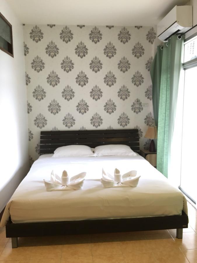 Ferb Guest House Patong Extérieur photo
