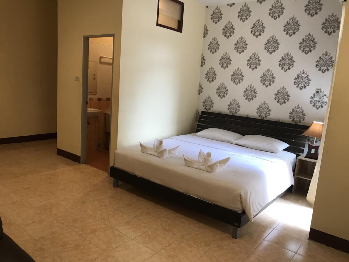 Ferb Guest House Patong Extérieur photo