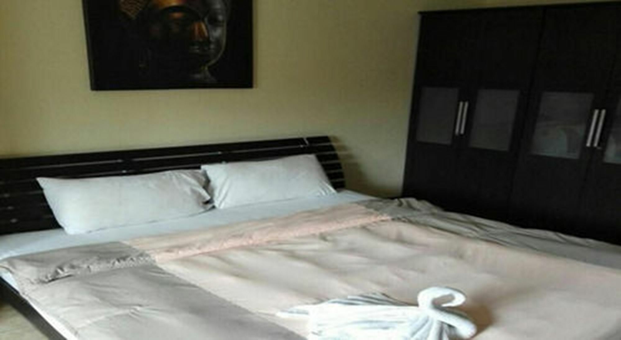 Ferb Guest House Patong Extérieur photo