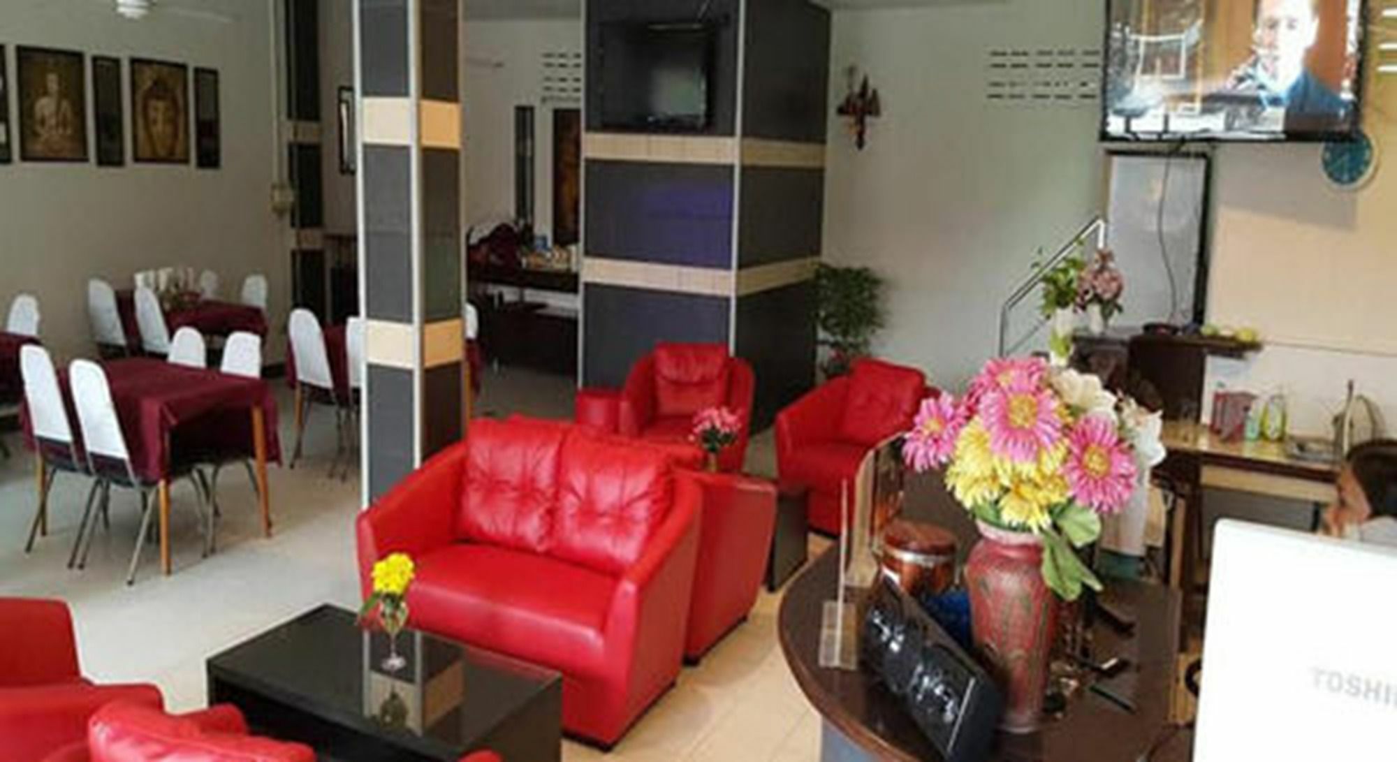 Ferb Guest House Patong Extérieur photo